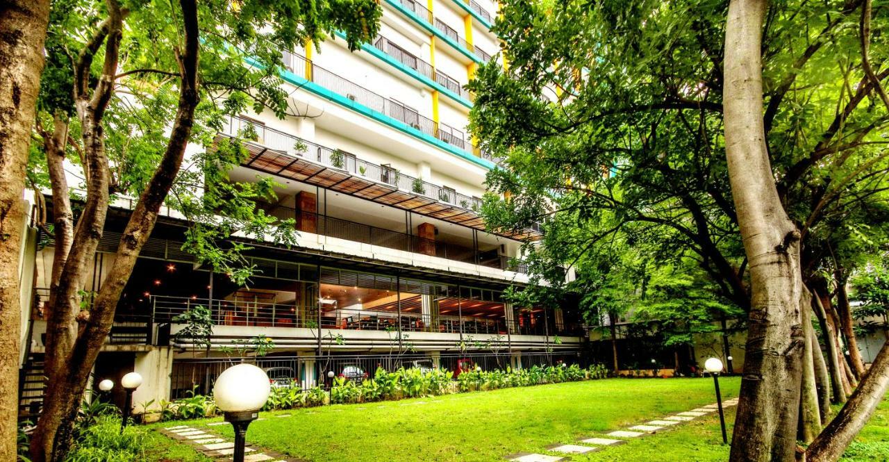 Hotel Gren Alia Jakarta Kültér fotó