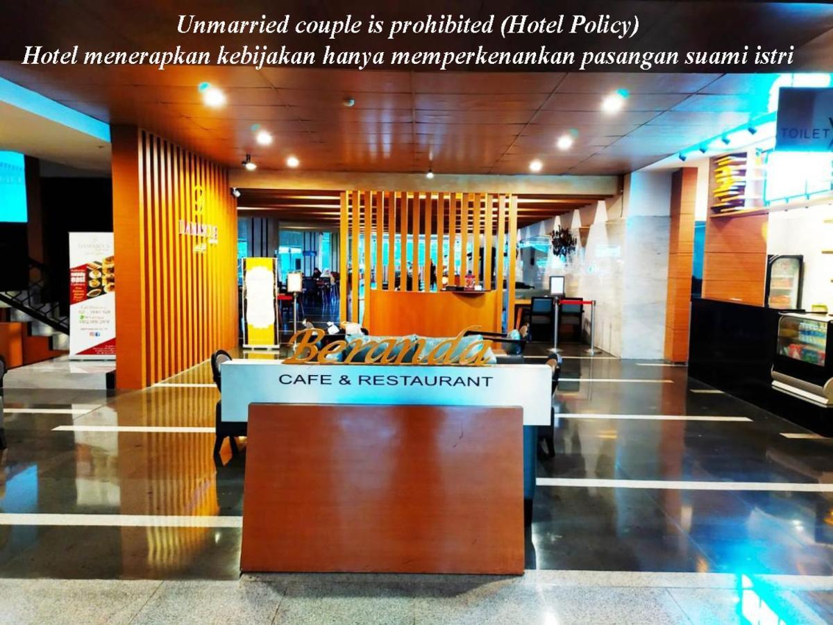 Hotel Gren Alia Jakarta Kültér fotó